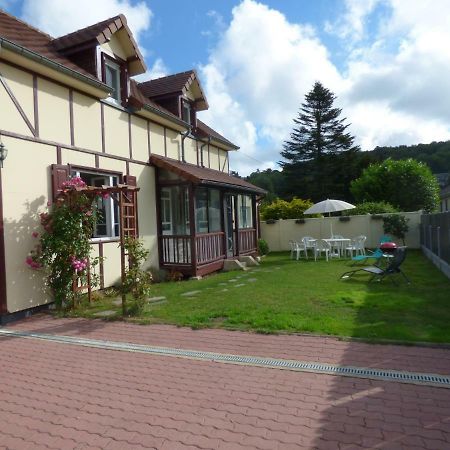Gite Le Petit Chalet Avec Parking Gratuit Étretat Eksteriør billede