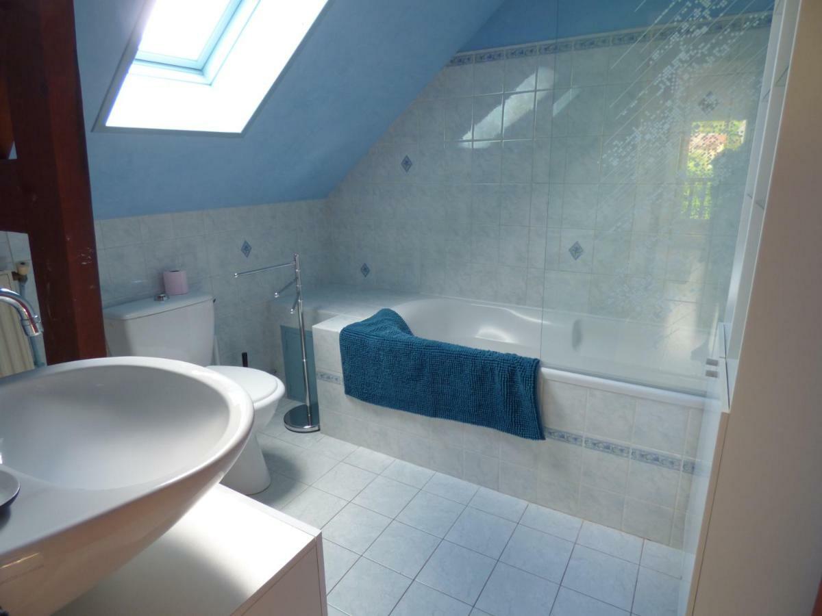 Gite Le Petit Chalet Avec Parking Gratuit Étretat Eksteriør billede